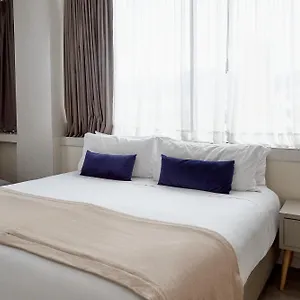 Hotel Bog Corferias, Bogota