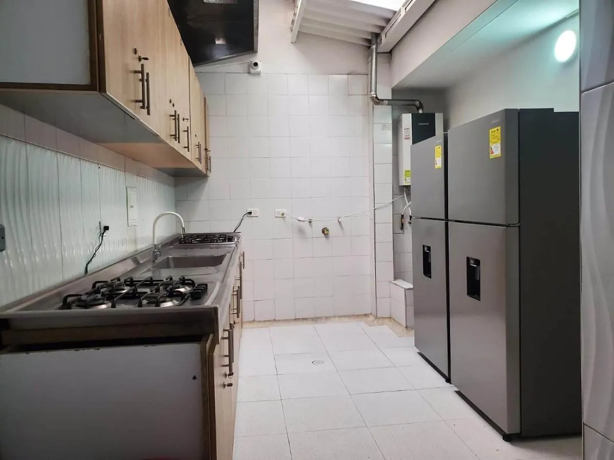 ホテル Habitacion Agradable, Corferias - Embajada Usa ボゴタ コロンビア