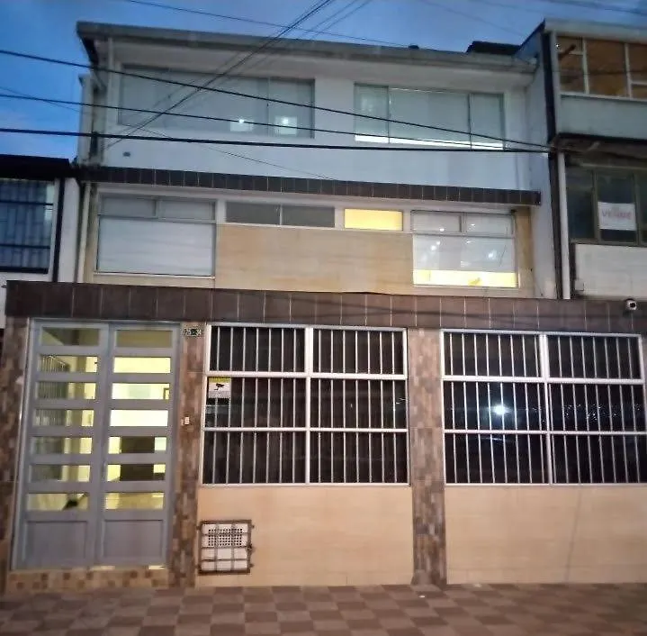 ホテル Habitacion Agradable, Corferias - Embajada Usa ボゴタ 0*,  コロンビア